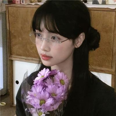 蓝色江流淌